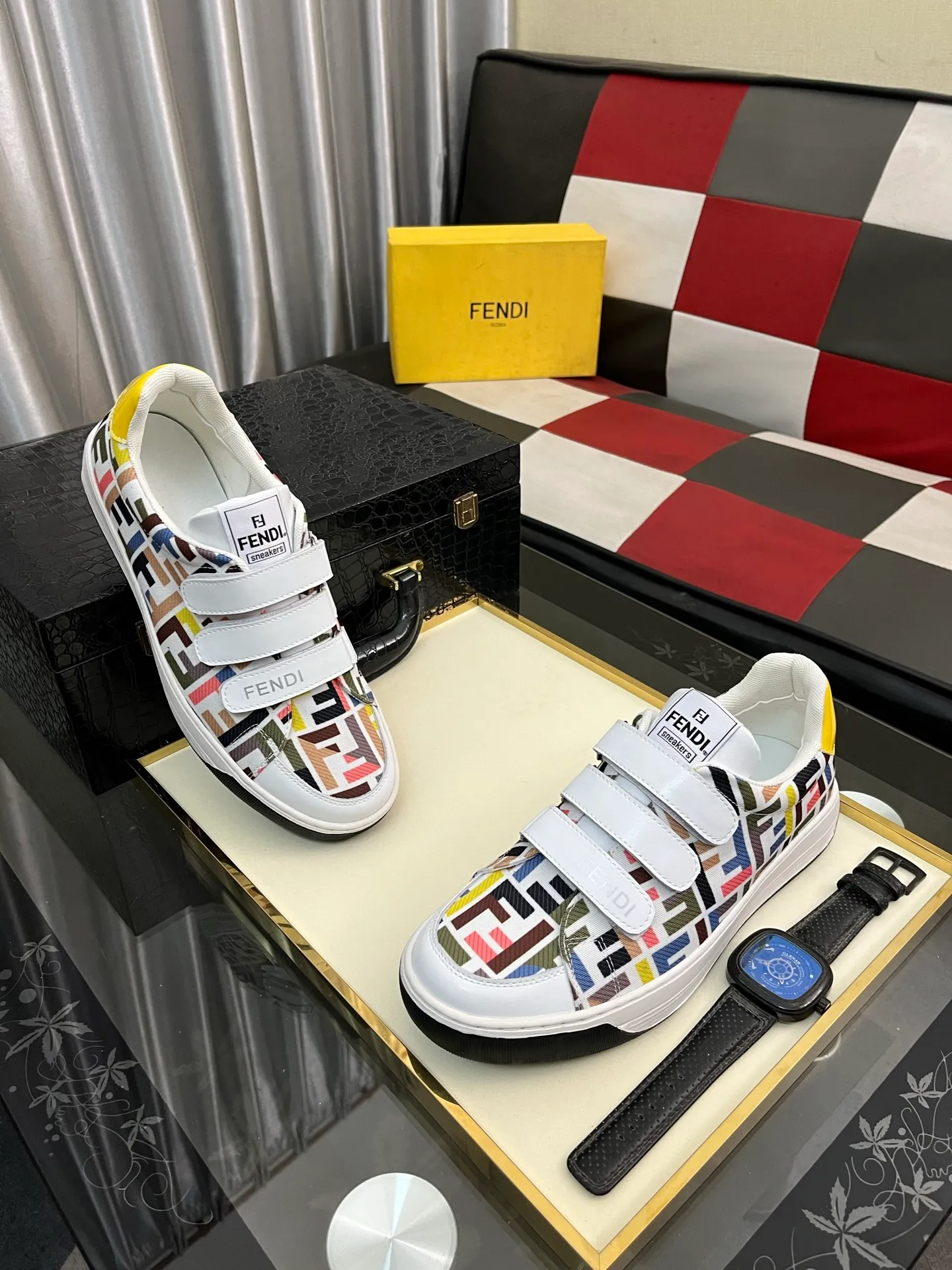 Men's Men's Shoes💰420⌚️⌚️[Fendi] Fendi's latest casual shoes for men! Available at counters simultaneously! A one-to-one replica of the original. The interior is made of top-grade sheepskin, and the original factory-supplied rubber outsole is used. Leading new fashion concepts. Matching code: 38-442️⃣Colors available